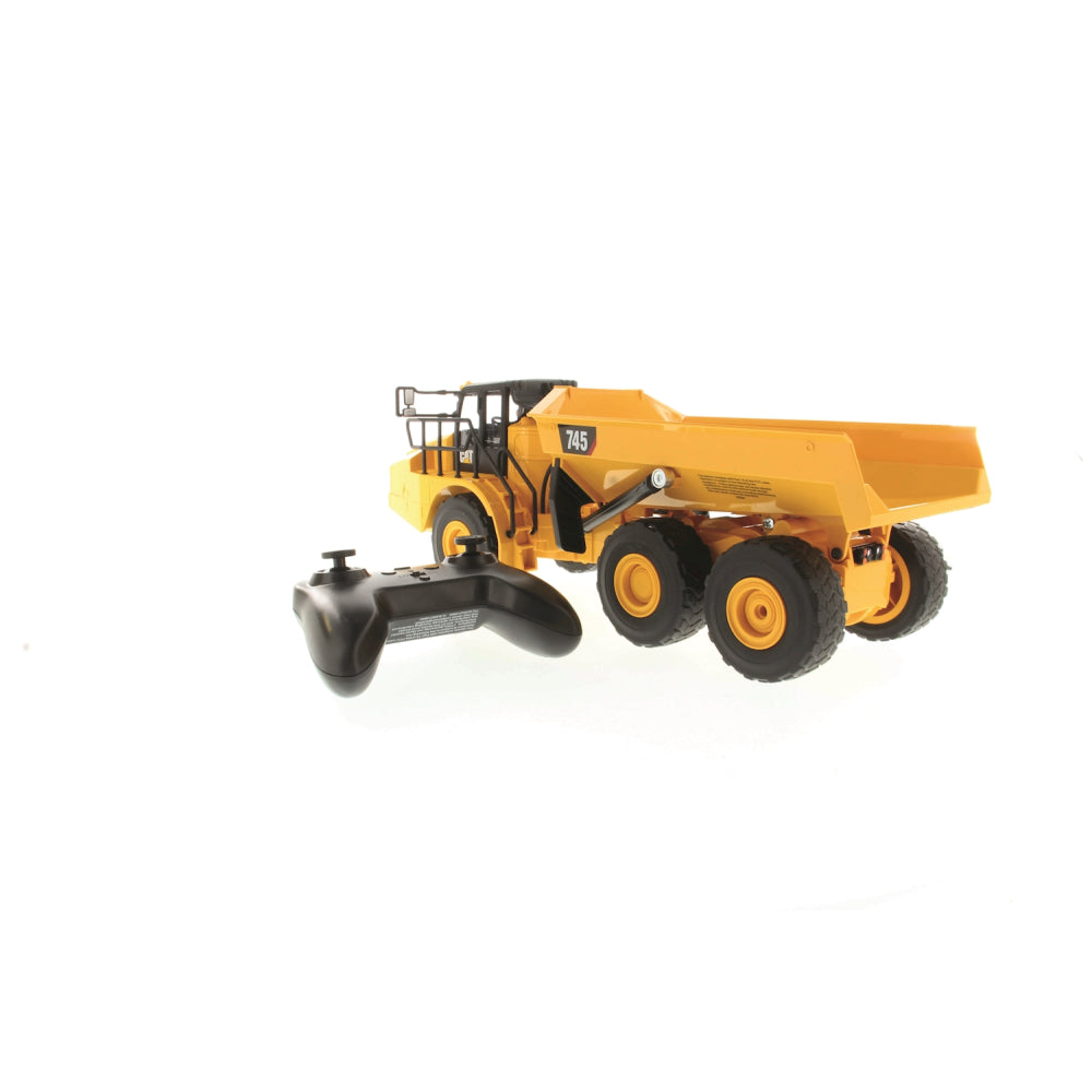 CAT 745 Sattelzug 1:24 2.4 GHz Full Function